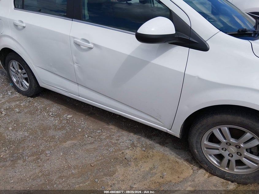 CHEVROLET SONIC 2015 VIN 1G1JC5SH1F4177727
