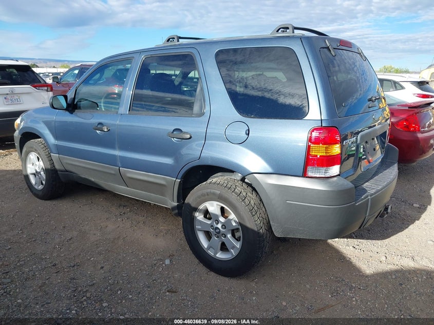 2005 FORD ESCAPE auction photo 3