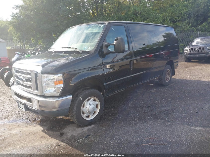 2013 Ford Econoline, Normal Wear & Tear, IAAI, VIN 1FTNE1EW8DDB36921 — photo 2