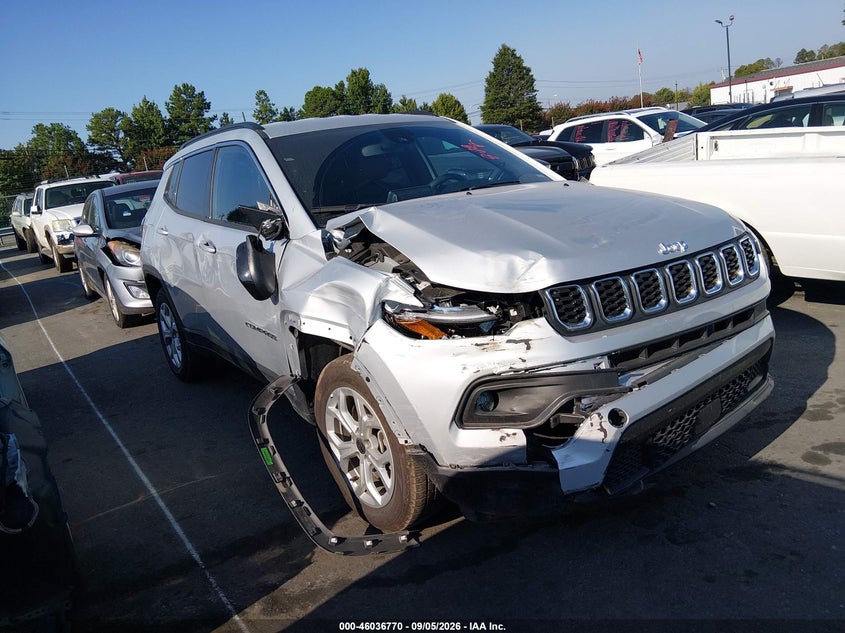 Фото 13 - JEEP COMPASS