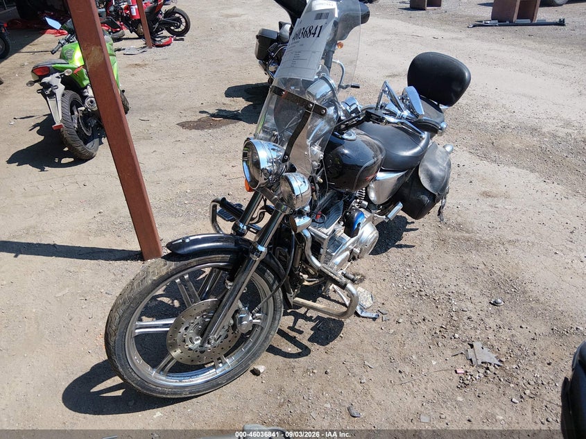 HARLEY-DAVIDSON XL883 2006