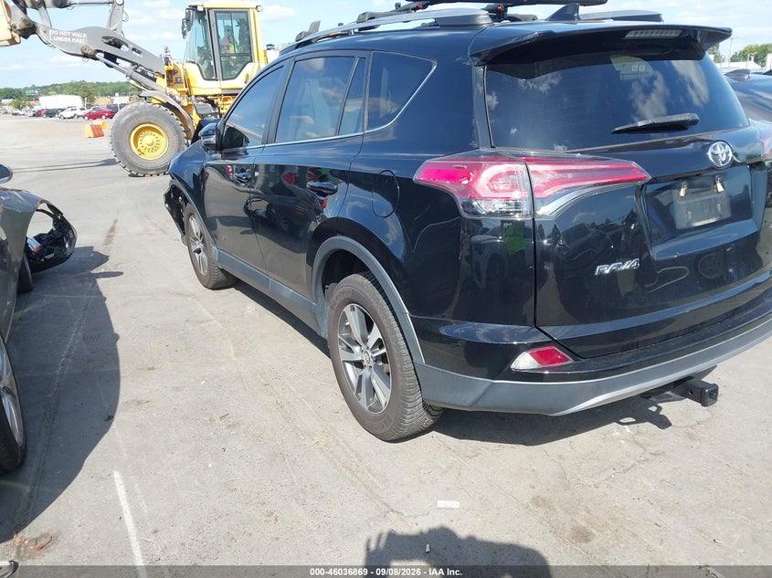 Vin: 2t3wfrev5jw442156, lot: 46536288, toyota rav4 xle 20183