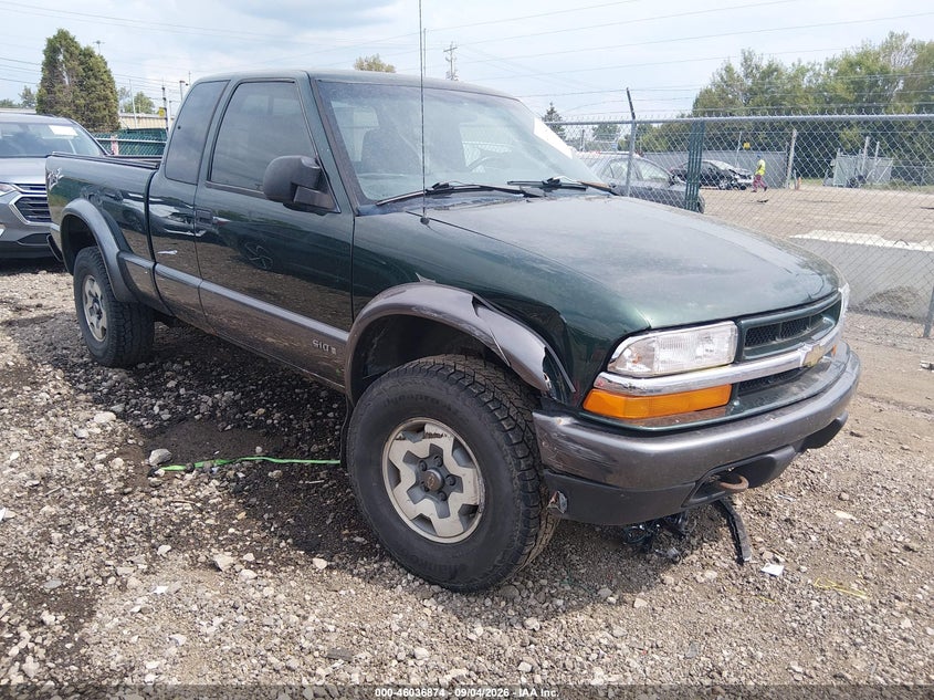 2001 CHEVROLET S-10 LS
