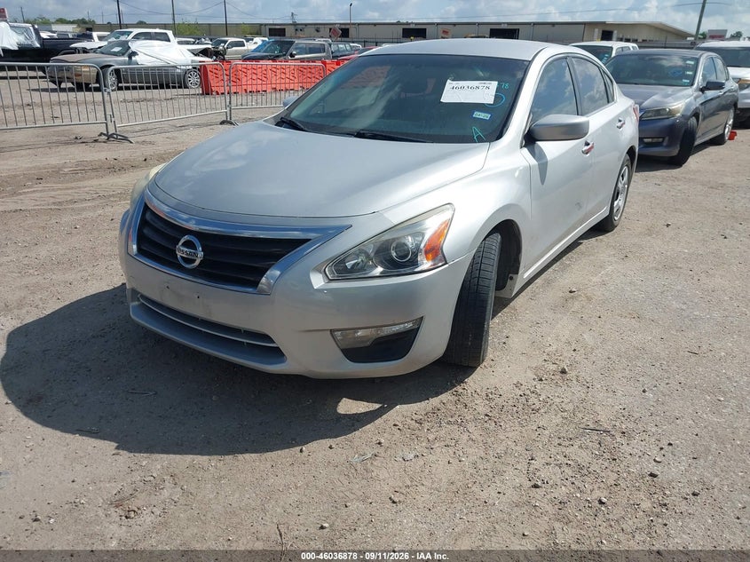 2013 NISSAN ALTIMA auction photo 2