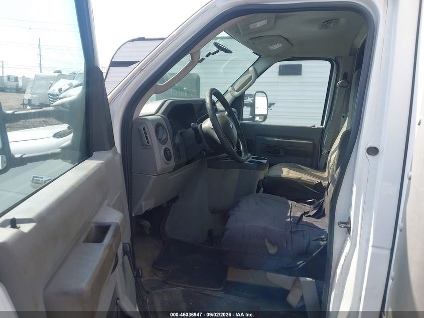 2012 FORD E-450 CUTAWAY auction photo 7