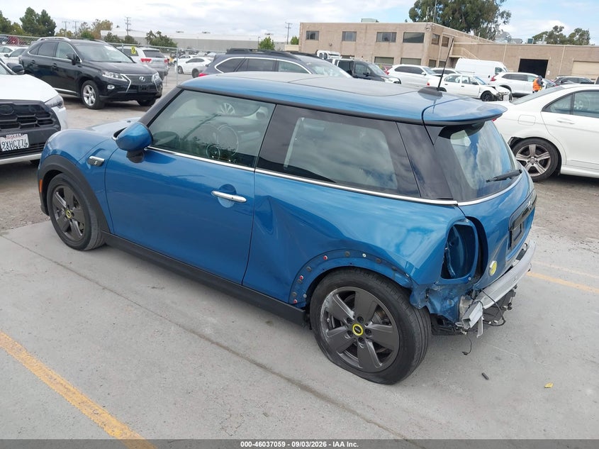 Vin: wmw13dj04p2t47134, lot: 46536478, mini se hardtop cooper 20233