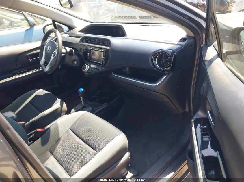 TOYOTA PRIUS C 2015 VIN JTDKDTB38F1584480