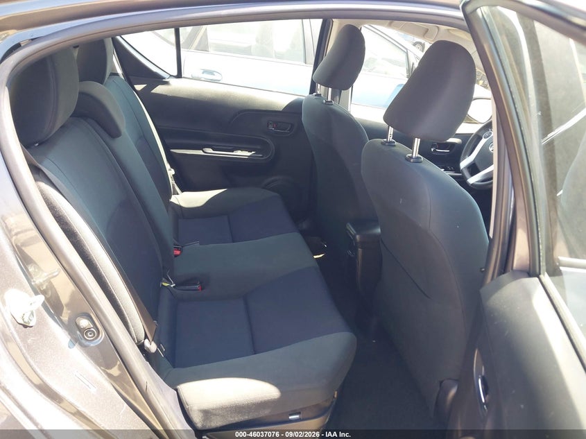 TOYOTA PRIUS C 2015 VIN JTDKDTB38F1584480