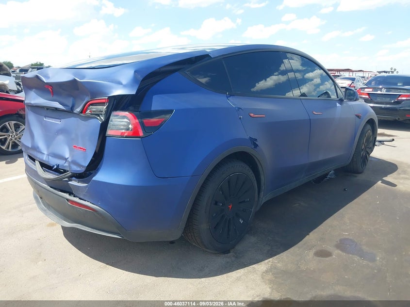 TESLA MODEL Y - zdjęcie 4
