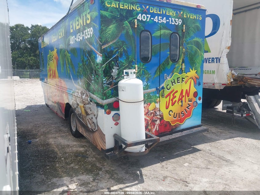 1997 GMC FOOD TRUCK auction photo 3
