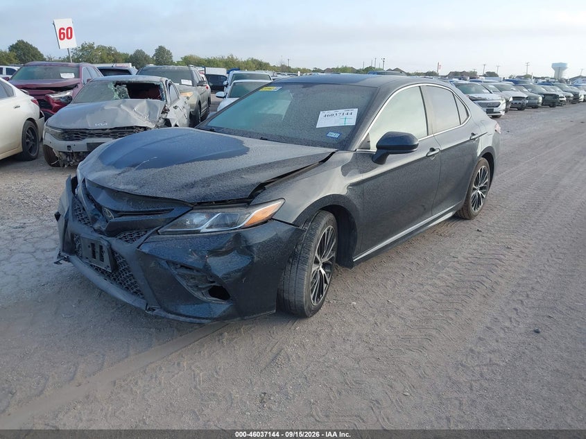Vin: 4t1b11hk0ju559863, lot: 46536563, toyota camry se 20182
