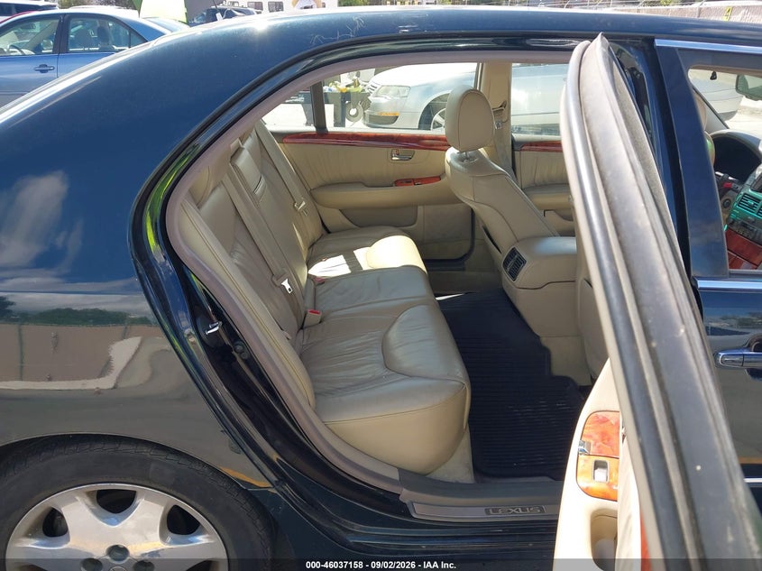 Фото 8 - LEXUS LS 430