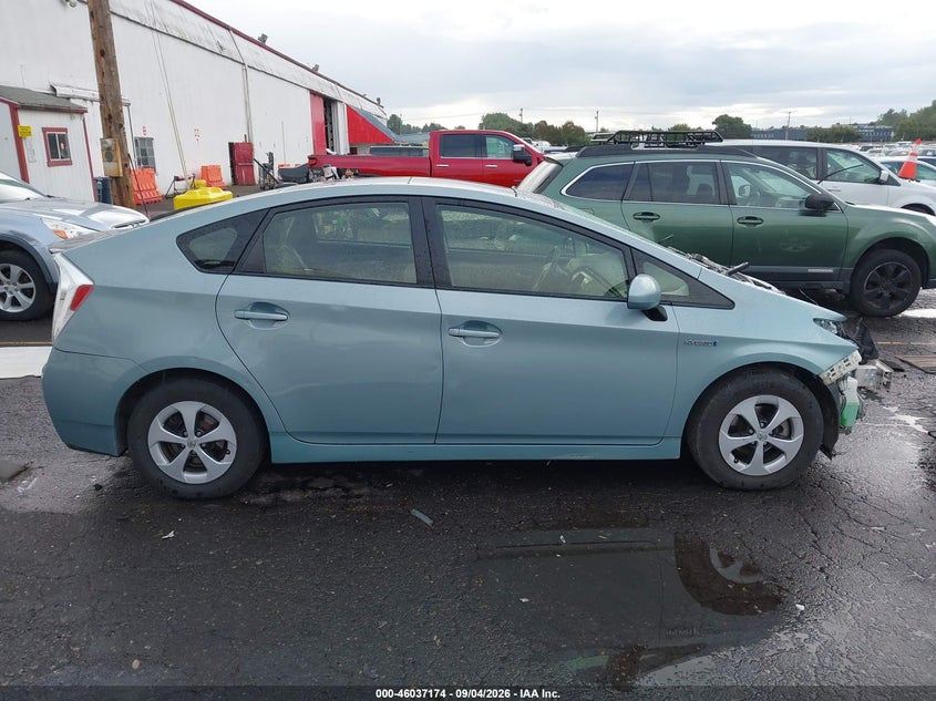 TOYOTA PRIUS - zdjęcie 14