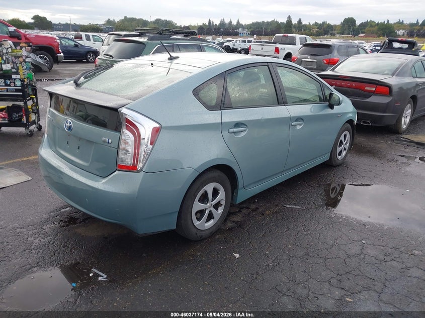 TOYOTA PRIUS - zdjęcie 4