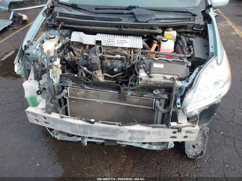 TOYOTA PRIUS - zdjęcie 6