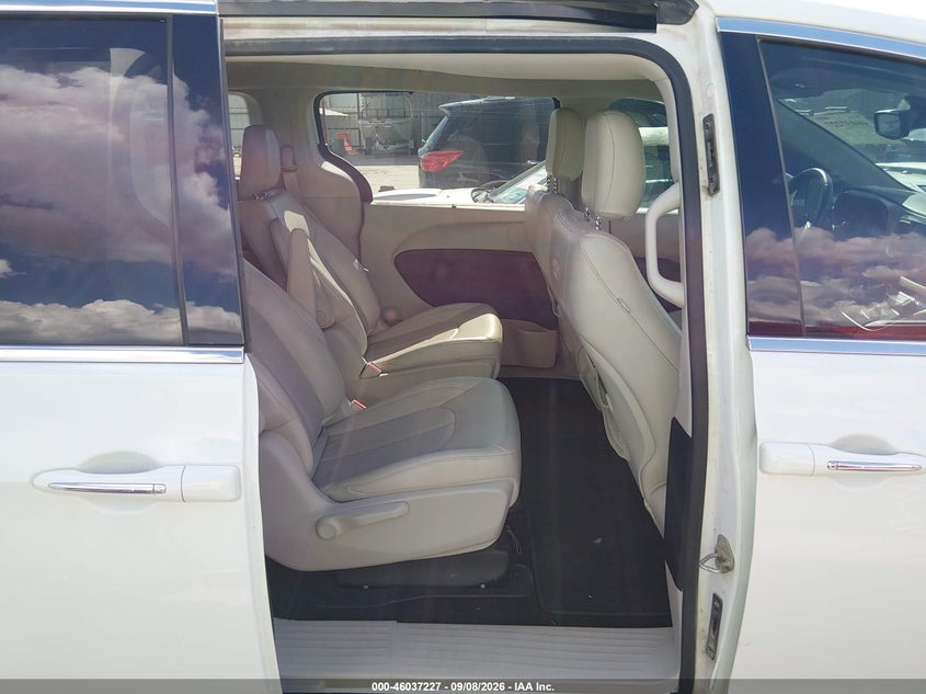 CHRYSLER PACIFICA HYBRID 2018 VIN 2C4RC1L78JR124795