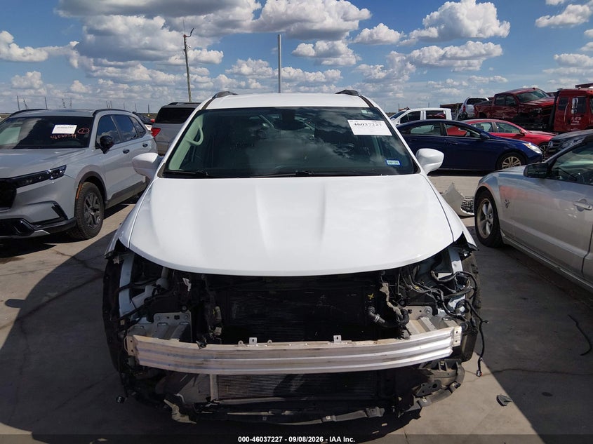 CHRYSLER PACIFICA HYBRID - zdjęcie 12
