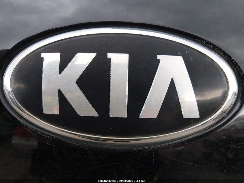 2016 KIA SORENTO auction photo 6