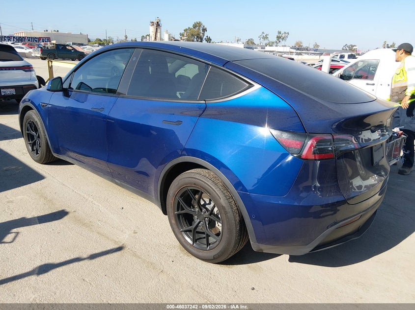 Vin: 5yjygdee6mf212824, lot: 46536661, tesla model y long range dual motor all-wheel drive 20213