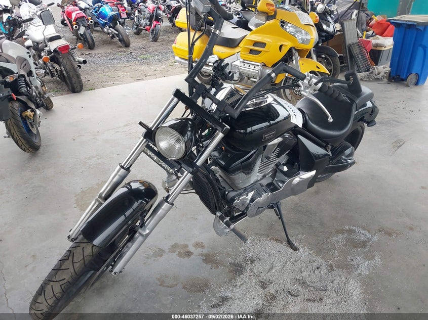 HONDA VT1300 2010