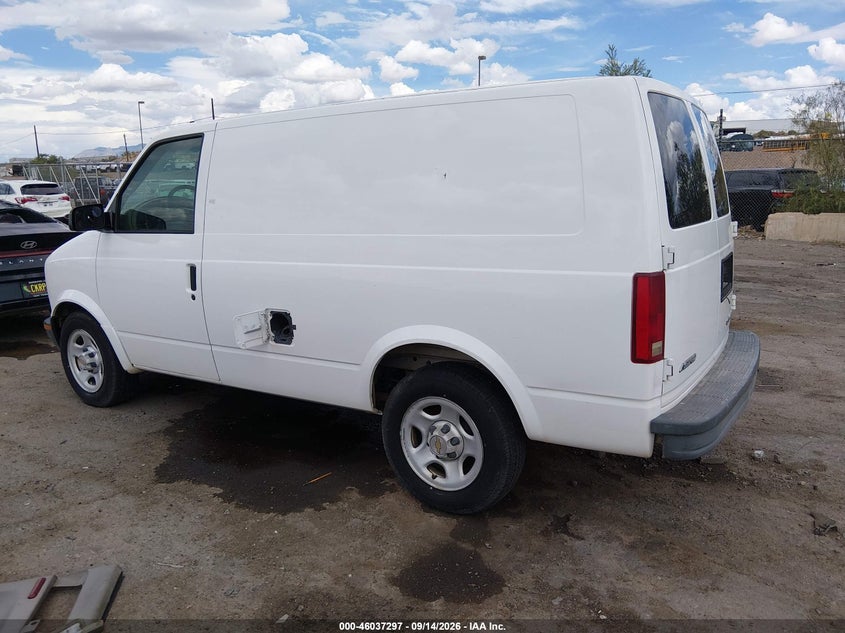 2004 CHEVROLET ASTRO auction photo 3
