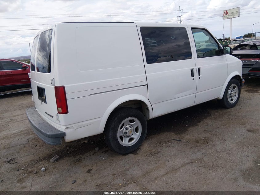 2004 CHEVROLET ASTRO auction photo 4