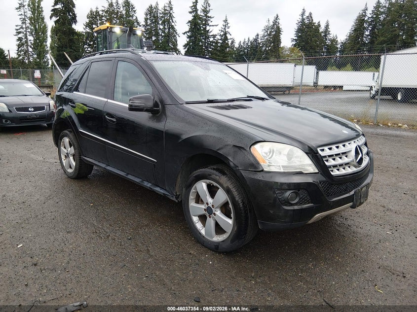 2011 MERCEDES-BENZ ML 350 — zdjęcie z aukcji