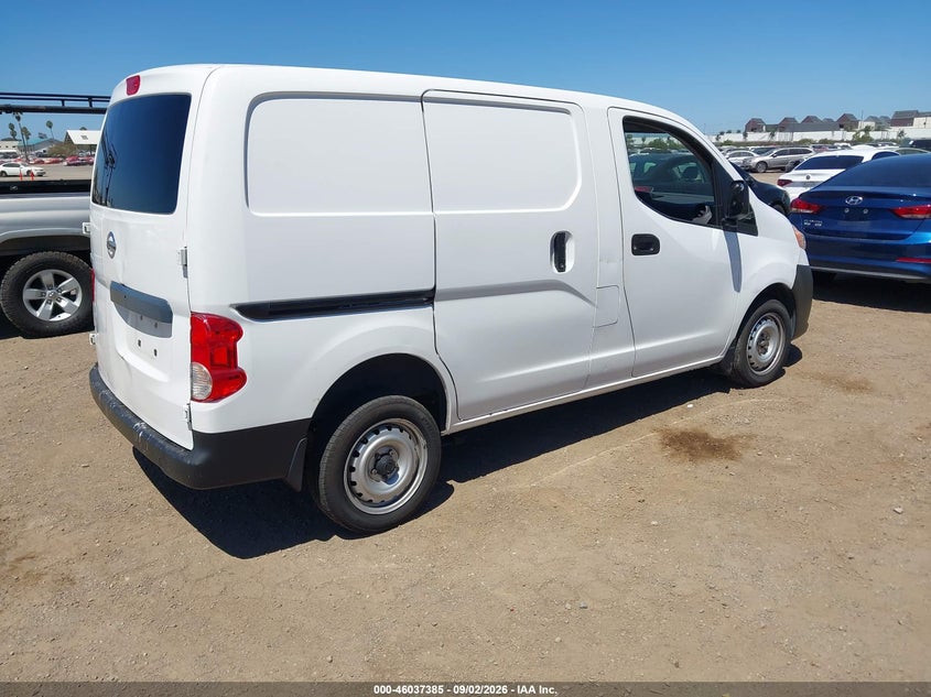 2014 NISSAN NV200 auction photo 4