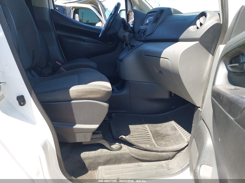 2014 NISSAN NV200 auction photo 5