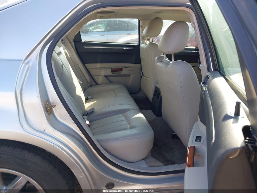 2006 CHRYSLER 300C auction photo 8