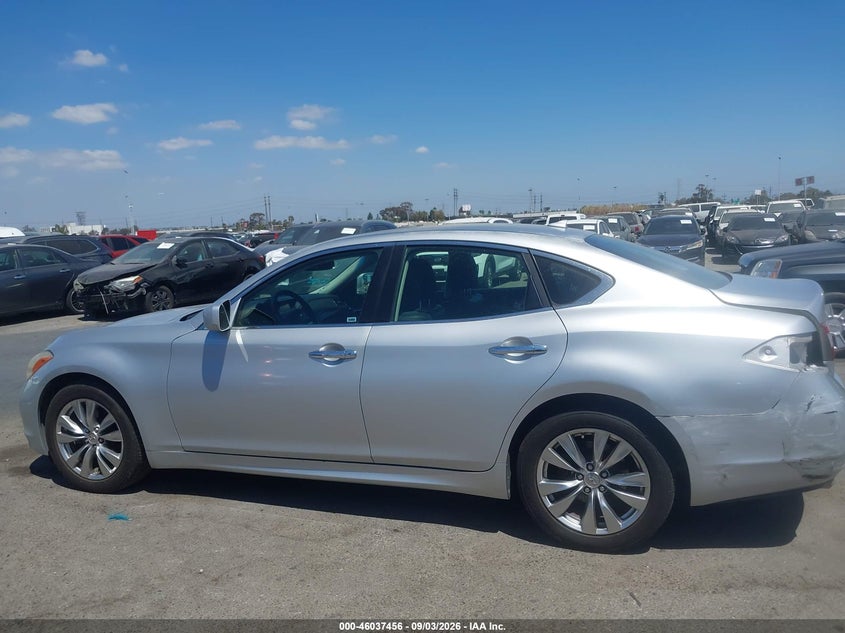 2013 INFINITI M SEDAN 3.7L V-6 DOHC, VVT, 330HP