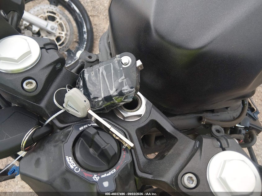 KAWASAKI EX500 2025