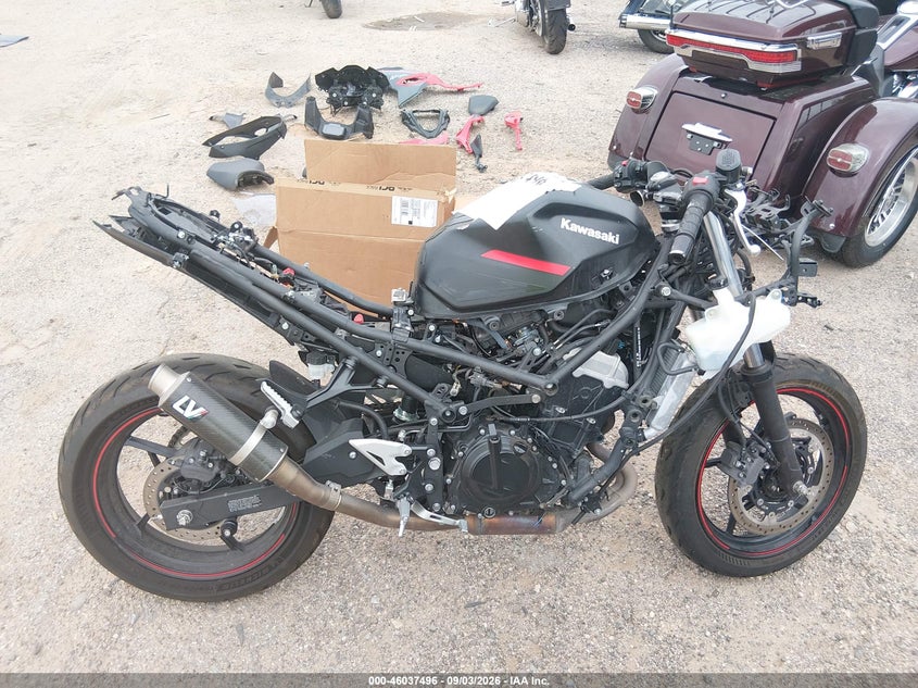 KAWASAKI EX500 2025