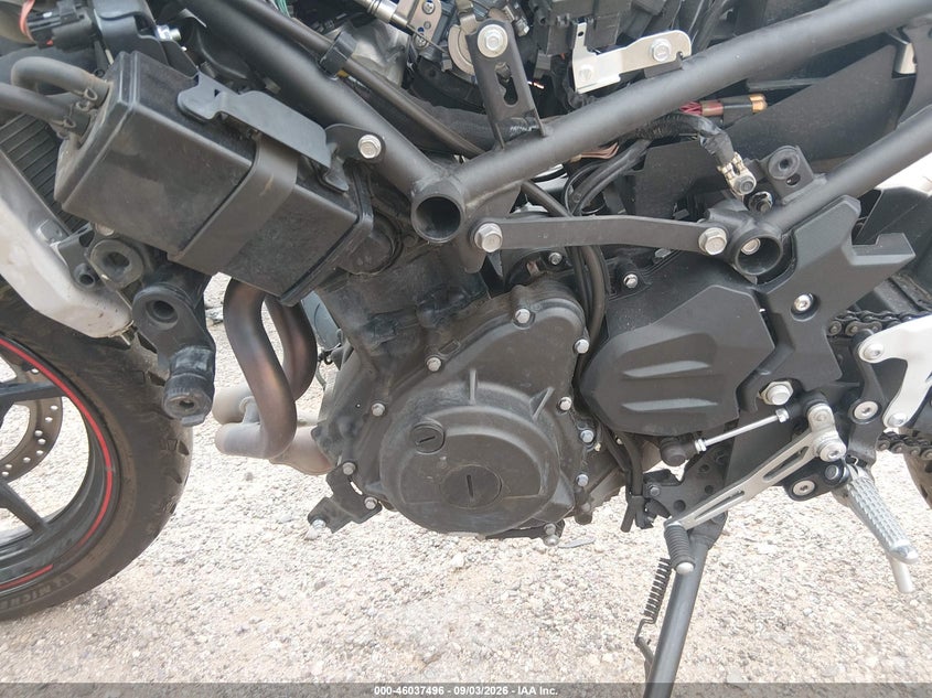 KAWASAKI EX500 2025
