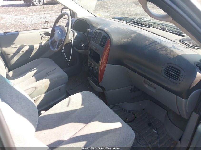 2006 CHRYSLER TOWN & COUNTRY auction photo 5