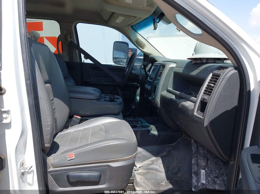 2018 RAM 5500 CHASSIS auction photo 6