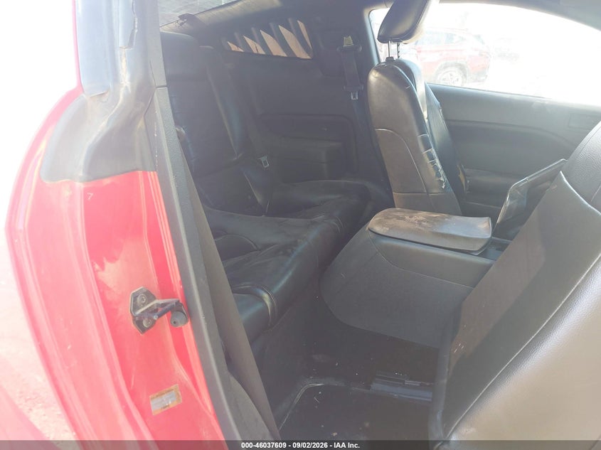 2005 FORD MUSTANG auction photo 8