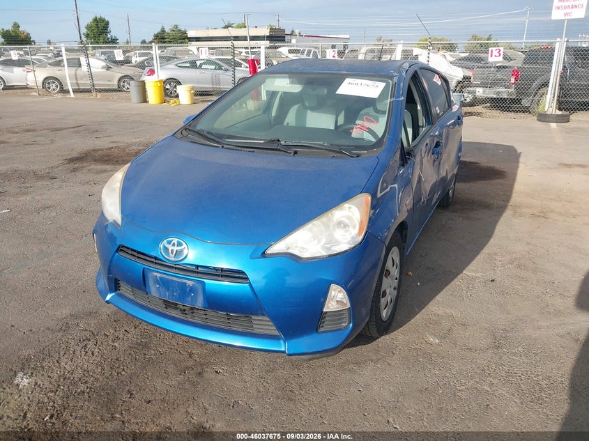 2012 TOYOTA PRIUS C auction photo 2