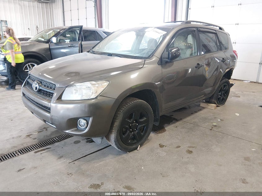 2010 Toyota RAV 4, Left Side, IAAI, VIN JTMBF4DV3AD036845 — photo 2