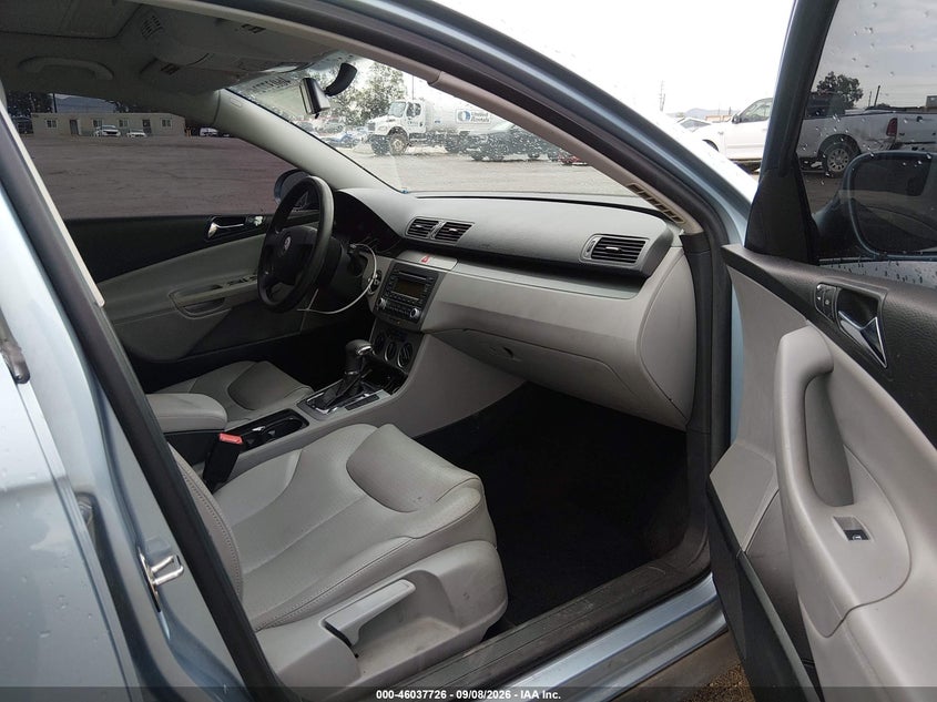 2007 VOLKSWAGEN PASSAT auction photo 5