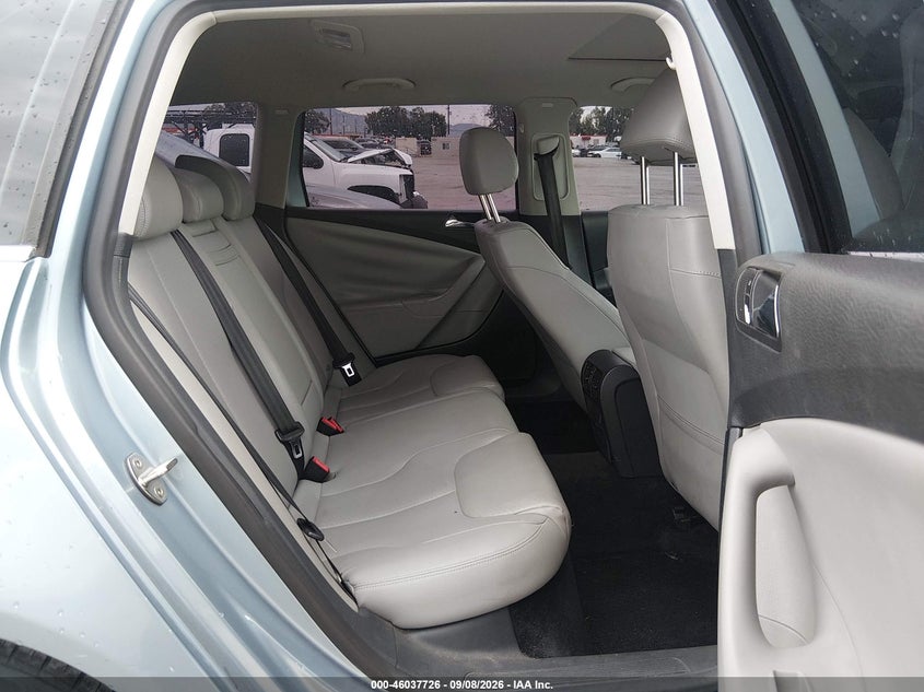 2007 VOLKSWAGEN PASSAT auction photo 8