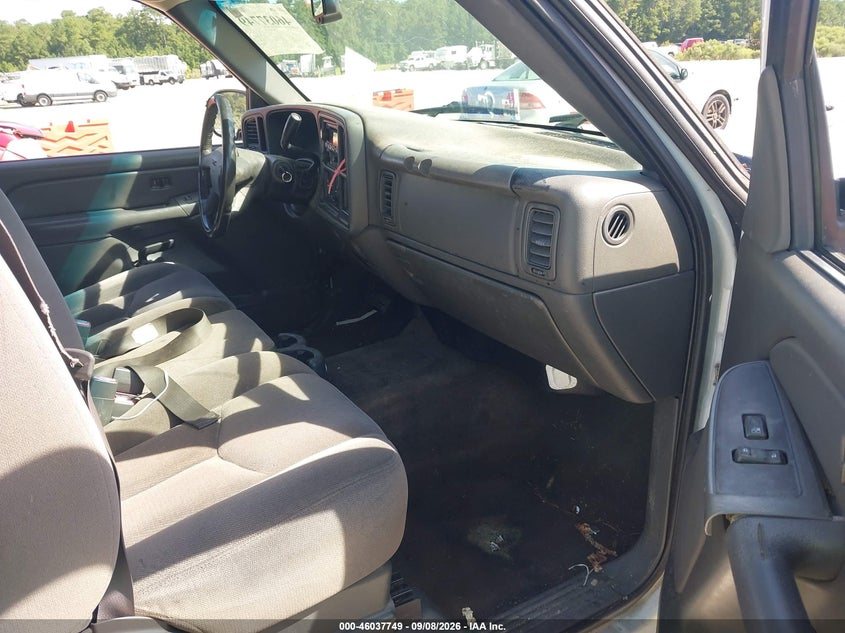 2005 GMC SIERRA 1500 auction photo 5