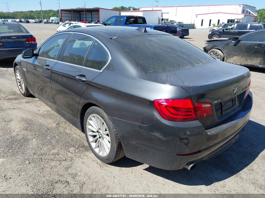 2013 BMW 535I auction photo 3