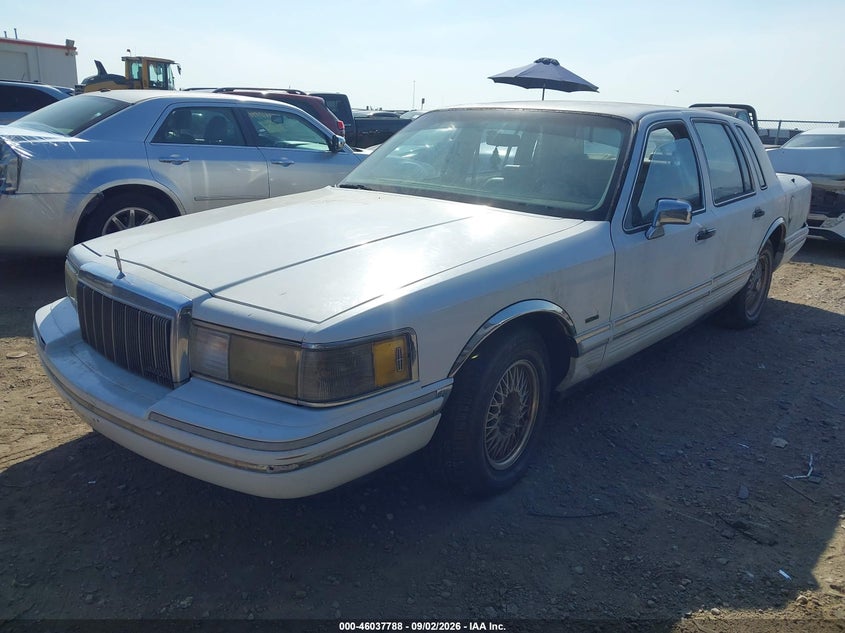 1991 LINCOLN TOWN CAR auction photo 2
