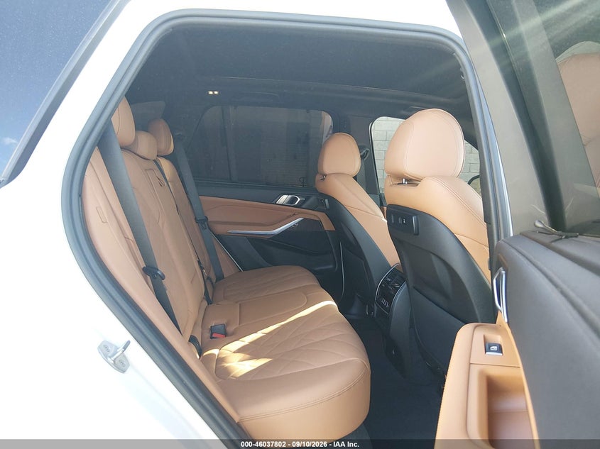 2023 BMW X5 PHEV XDRIVE45E · Фото 8