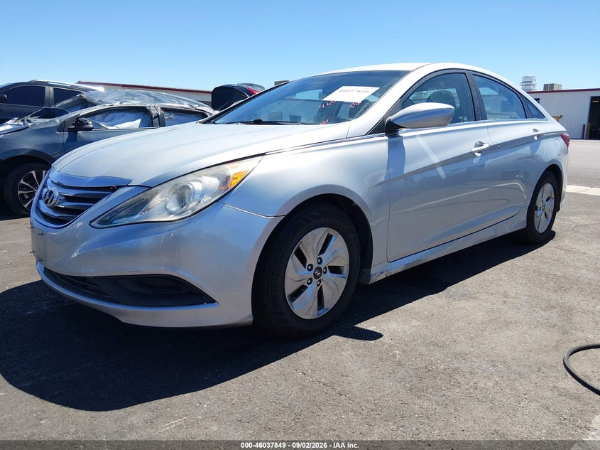 2014 HYUNDAI SONATA auction photo 2