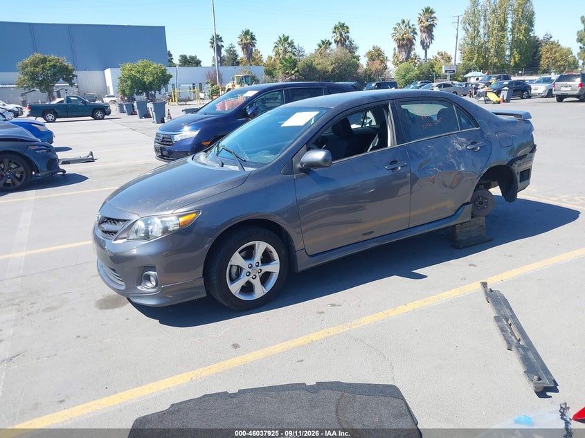Vin: 5yfbu4ee9dp185427, lot: 46537344, toyota corolla s 20132