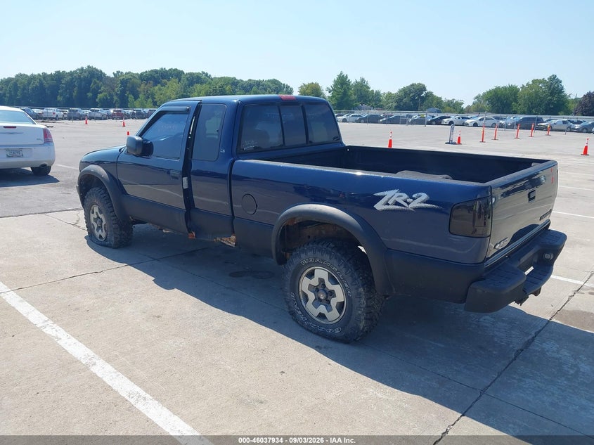 2000 CHEVROLET S-10 auction photo 3