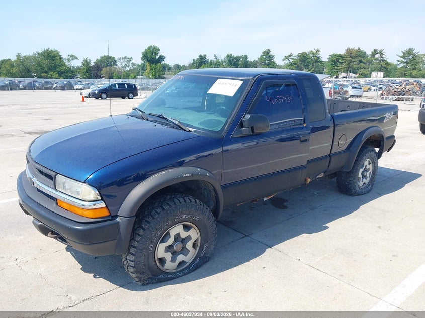 2000 CHEVROLET S-10 auction photo 6
