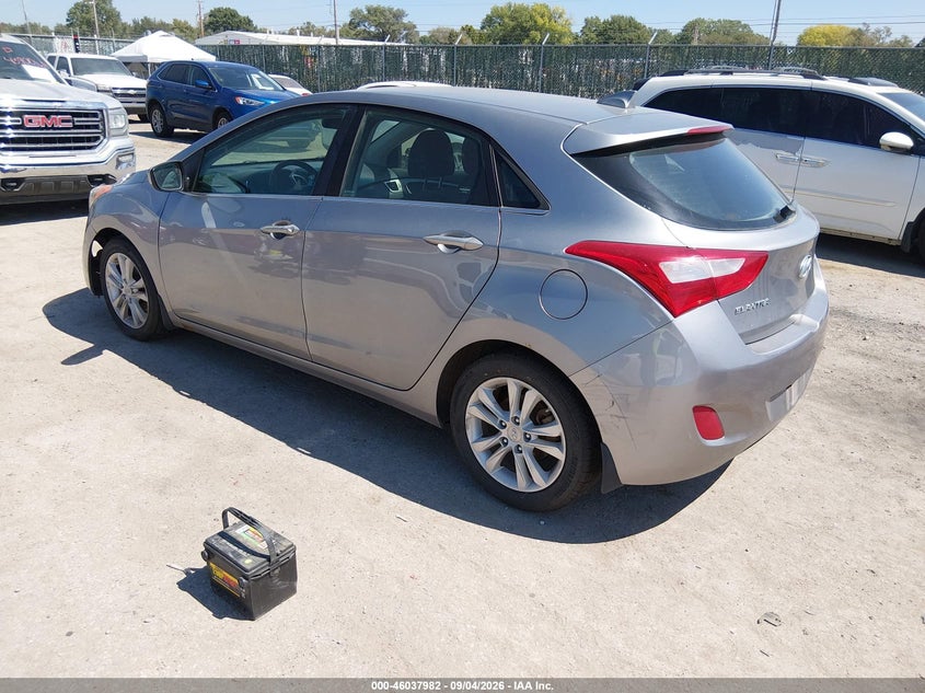 2013 HYUNDAI ELANTRA GT auction photo 3